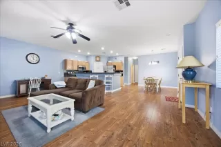 Photo #2: 2759919 Listing 