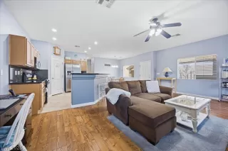 Photo #3: 2759919 Listing 