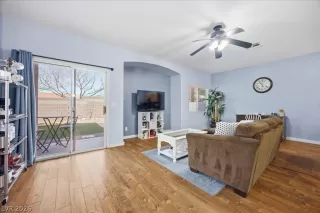 Photo #4: 2759919 Listing 