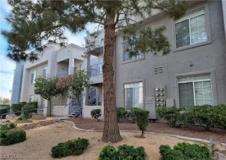 Photo #2: 2759928 Listing 