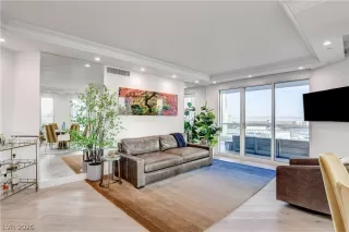 Photo #6: 2759936 Listing 