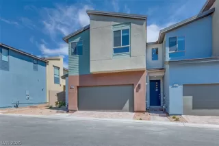 Photo #2: 2759944 Listing