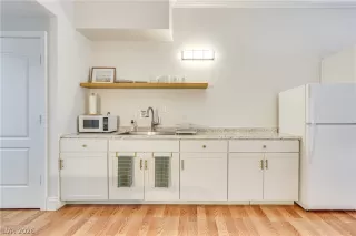 Photo #6: 2759957 Listing 