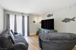 Photo #3: 2760002 Listing