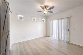 Photo #4: 2760018 Listing 