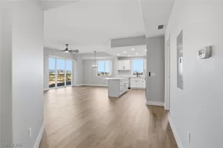 Photo #3: 2760021 Listing