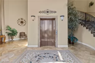 Photo #4: 2760031 Listing