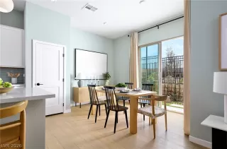 Photo #5: 2760038 Listing 