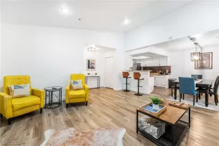 Photo #1: 2760039 Listing