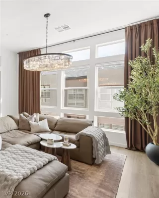 Photo #5: 2760042 Listing 