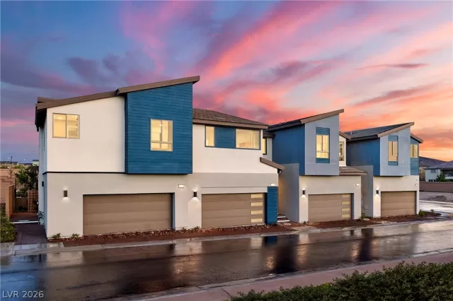 MLS: 2760059 Condo For Sale