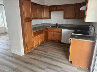 Photo #5: 2760067 Listing 