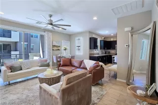 Photo #4: 2760093 Listing 