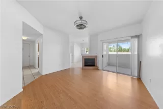 Photo #1: 2760105 Listing 