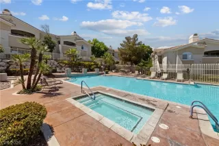 Photo #3: 2760105 Listing 