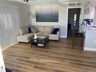 Photo #3: 2760130 Listing 