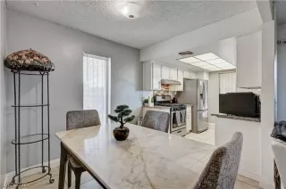 Photo #6: 2760137 Listing 