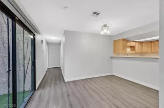 Photo #5: 2760199 Listing 