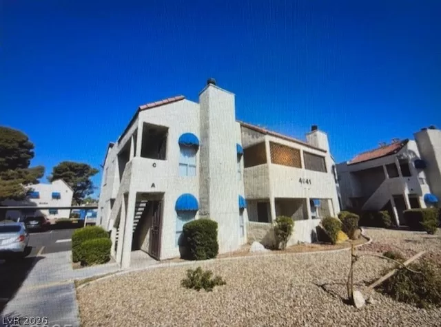 MLS: 2760213 Condo For Sale