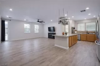 Photo #2: 2760232 Listing 