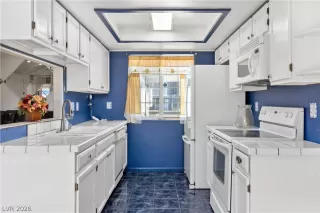 Photo #2: 2760260 Listing 