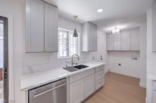 Photo #3: 2760268 Listing 