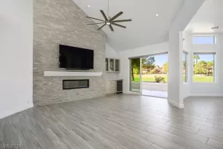 Photo #2: 2760269 Listing 