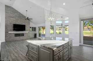 Photo #6: 2760269 Listing 