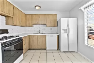 Photo #2: 2760293 Listing 