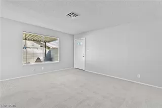 Photo #4: 2760293 Listing 