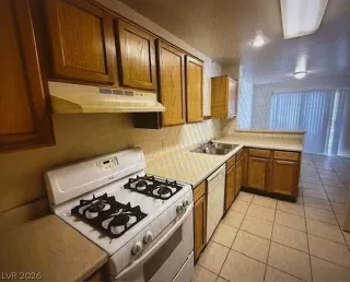 Photo #4: 2760340 Listing 