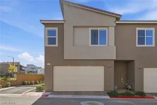 Photo #4: 2760401 Listing