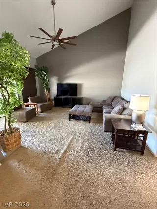 Photo #4: 2760427 Listing 