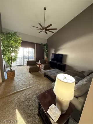 Photo #5: 2760427 Listing 