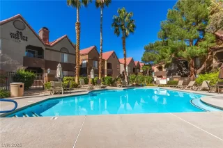 Photo #2: 2760490 Listing 