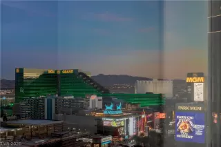 Photo #1: 2760544 Listing 