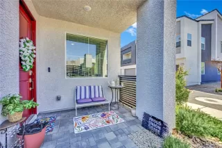 Photo #5: 2760566 Listing