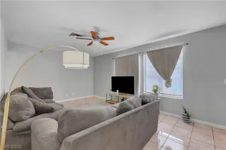 Photo #5: 2760568 Listing 