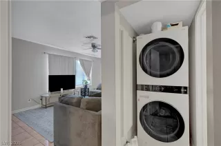 Photo #6: 2760568 Listing 