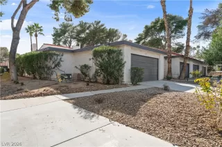 Photo #2: 2760581 Listing 