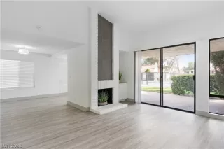 Photo #3: 2760581 Listing 