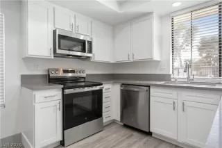 Photo #5: 2760581 Listing 