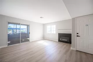 Photo #3: 2760583 Listing 