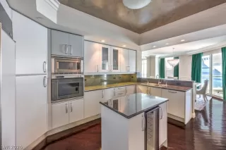 Photo #5: 2760605 Listing 