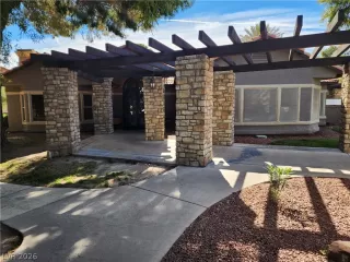 Photo #4: 2760613 Listing 