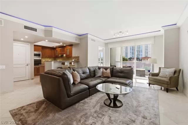 MLS: 2760627 Condo For Sale