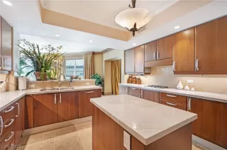 Photo #5: 2760634 Listing 