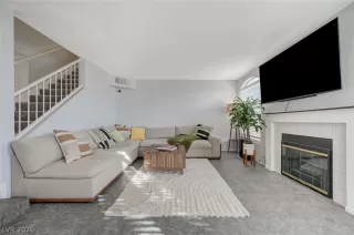 Photo #1: 2760649 Listing 