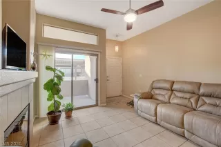 Photo #6: 2760650 Listing