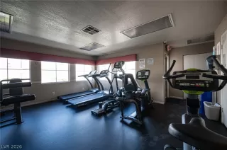 Photo #3: 2760659 Listing 